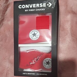 Baby Converse Hat And Bootie Socks Red 0-6 Months